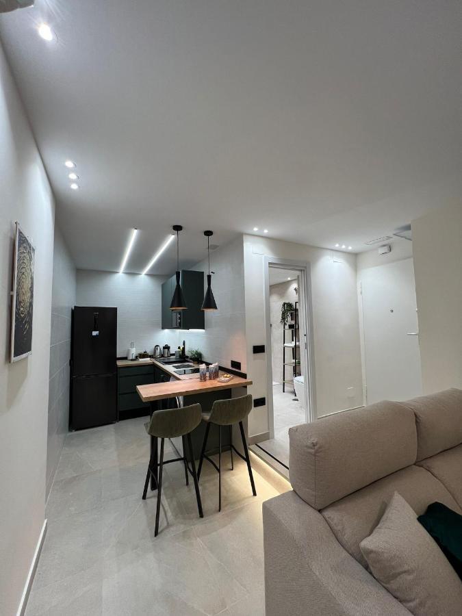 Zelun Suite Torremolinos Center Exterior foto