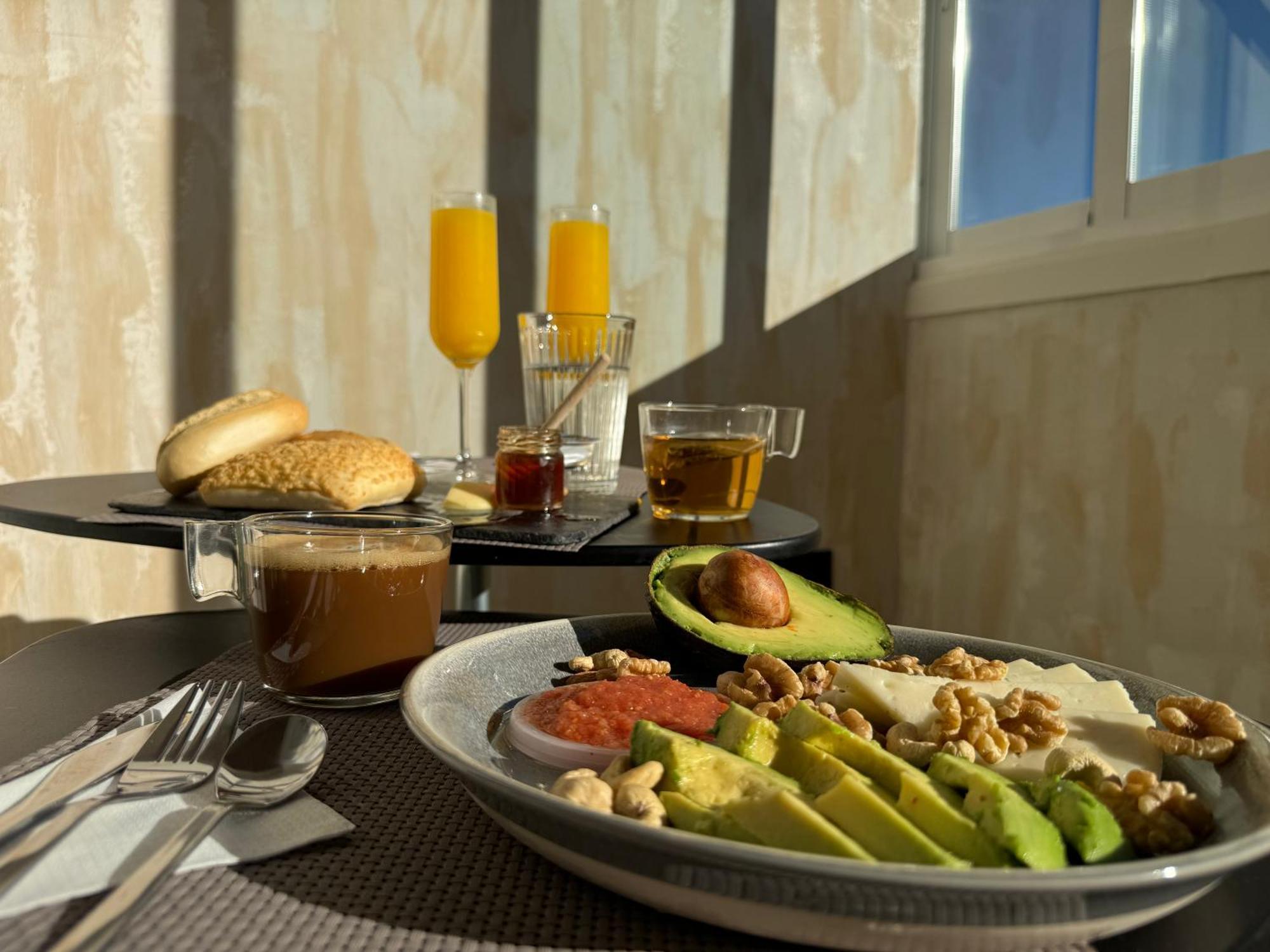 Zelun Suite Torremolinos Center Exterior foto
